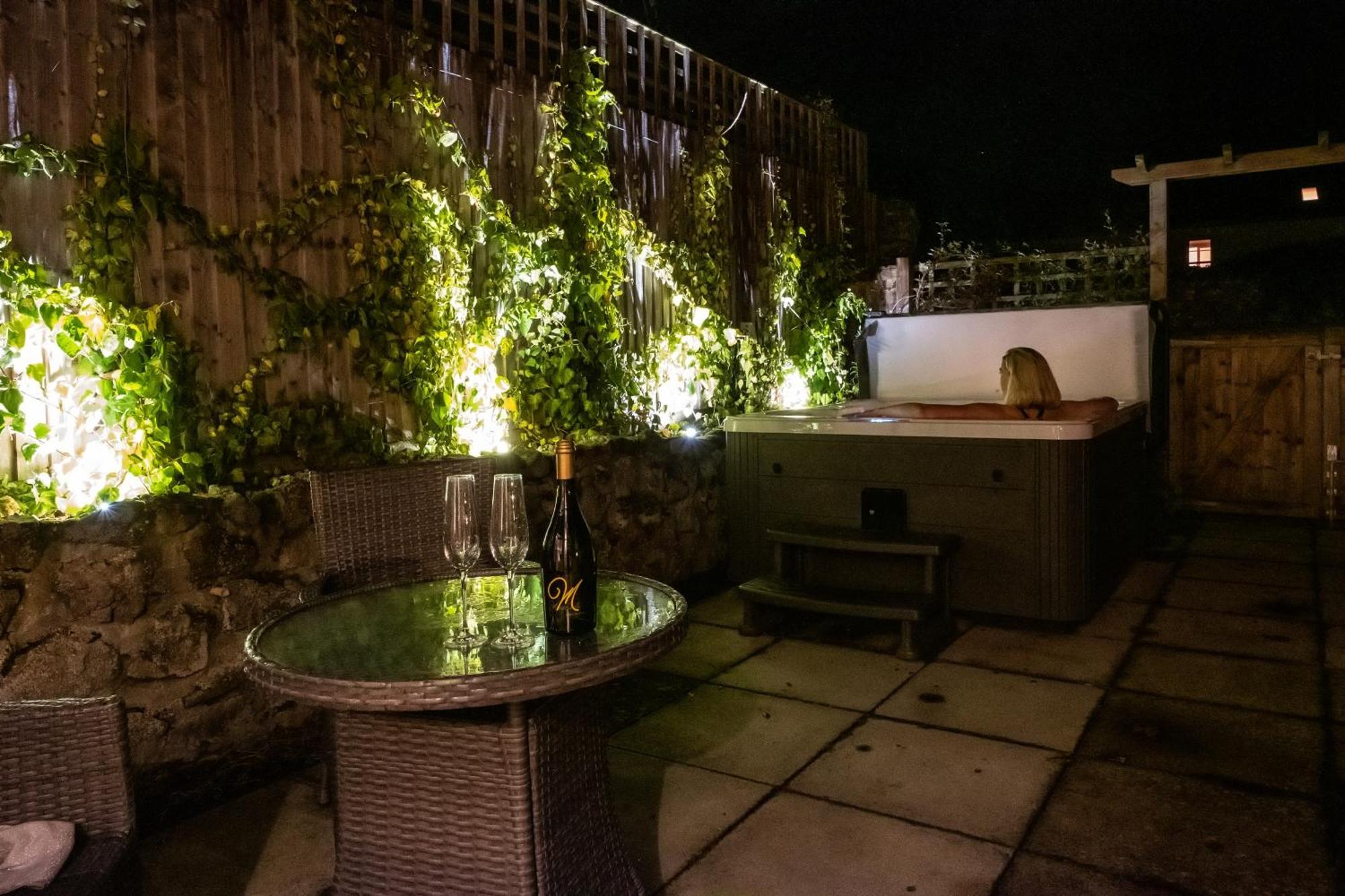Luxury Couple'S Retreat With Hot Tub At Lindores Newburgh  Exterior photo